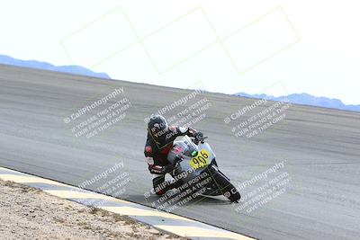 media/Feb-27-2022-CVMA (Sun) [[a3977b6969]]/Race 6 500 Supersport-350 Supersport (Holeshot)/